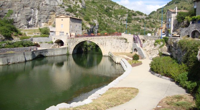 Week-end de pâques 15 16 17 avril en ardèche (photo non contractuelle)